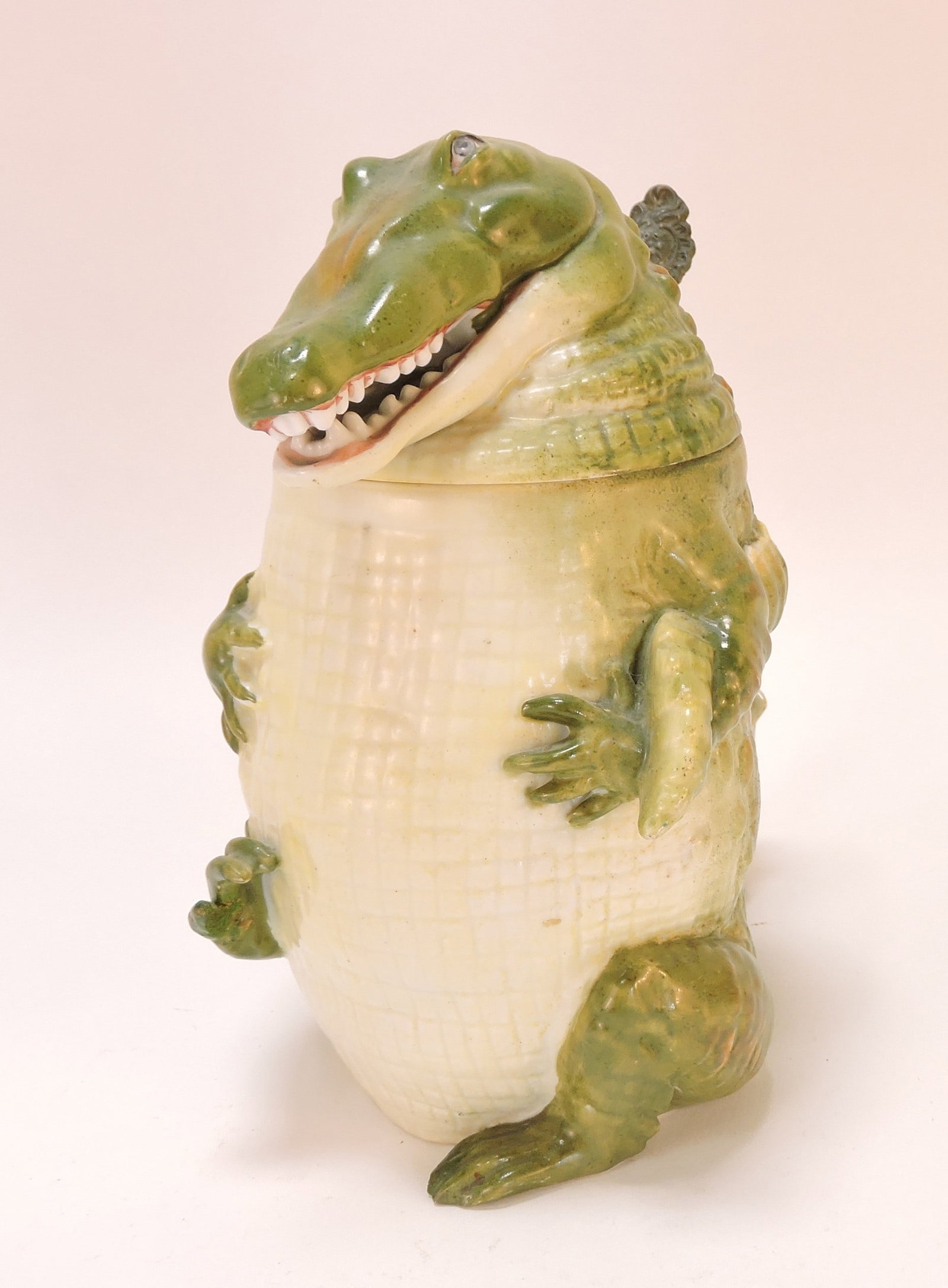 Schierholz German porcelain character (1 of 3)