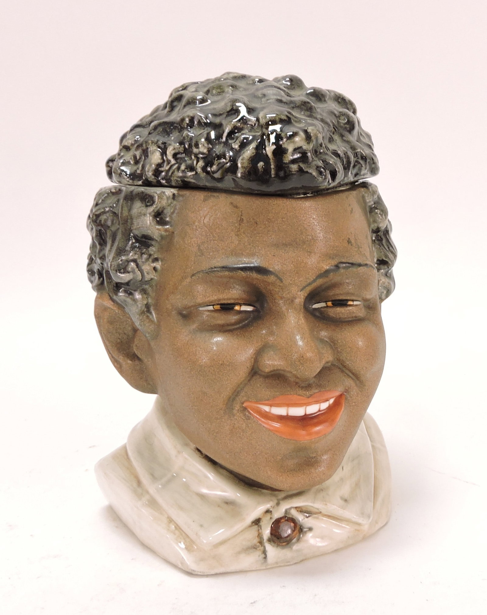 Black Americana majolica humidor (1 of 1)