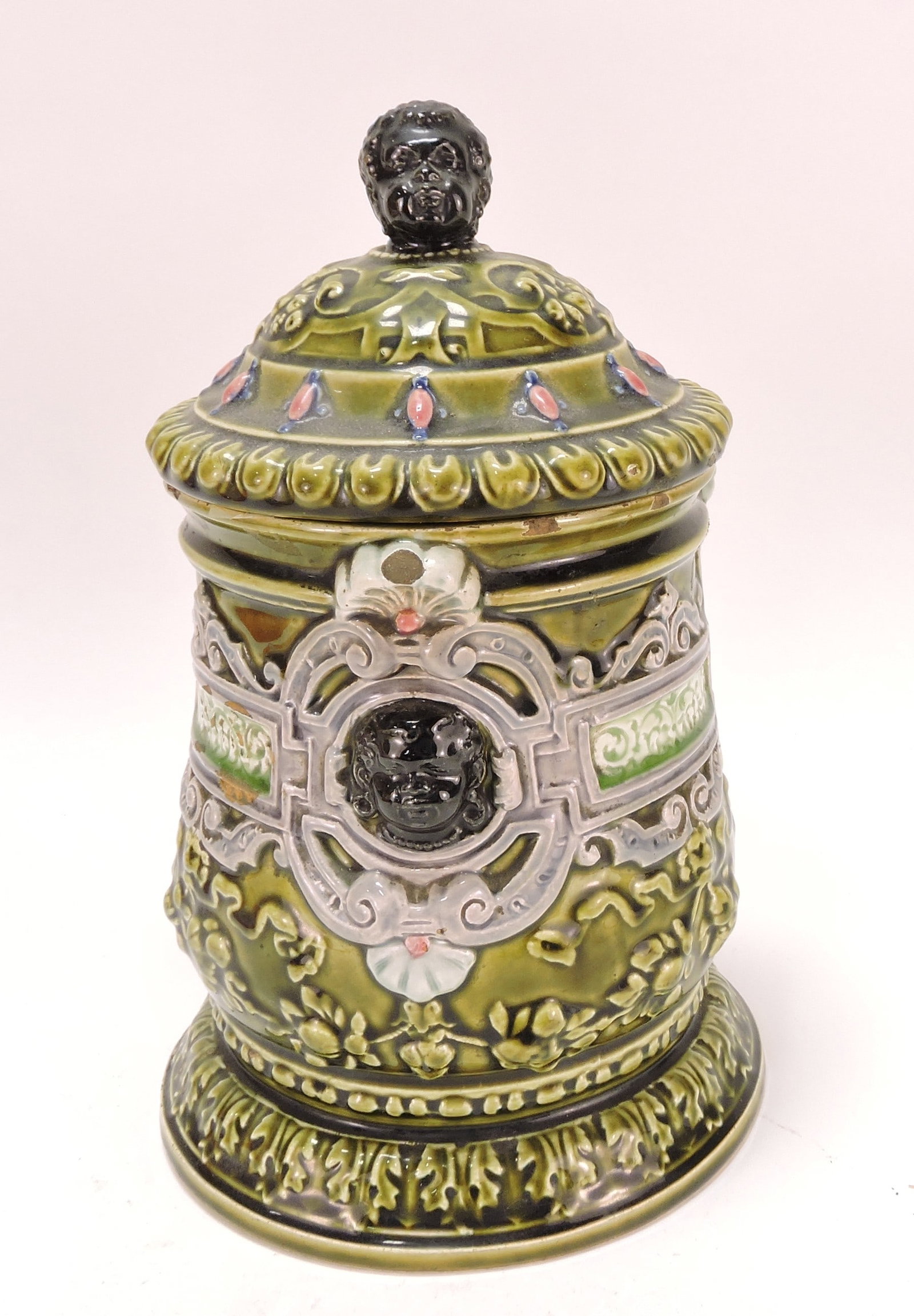 Black Americana Schutz majolica (1 of 3)