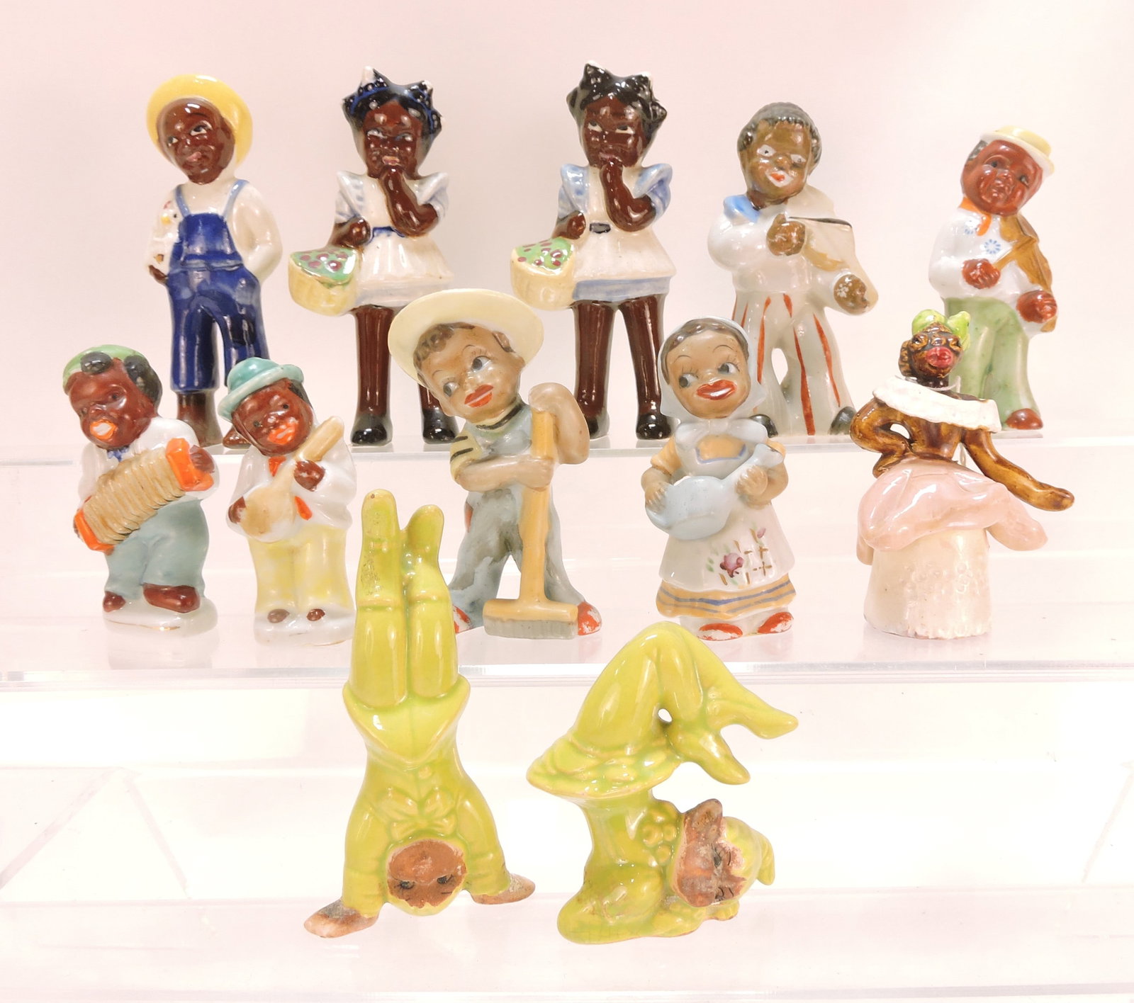 Black Americana porcelain lot of (1 of 1)