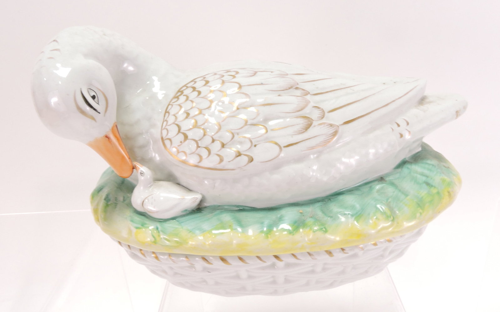 Staffordshire duck covered dish, (1 of 1)