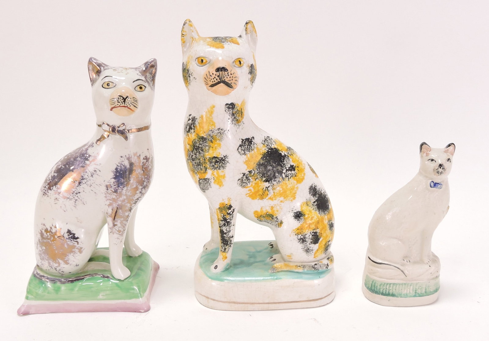 Staffordshire lot of 3 cats, 5" to 8": .