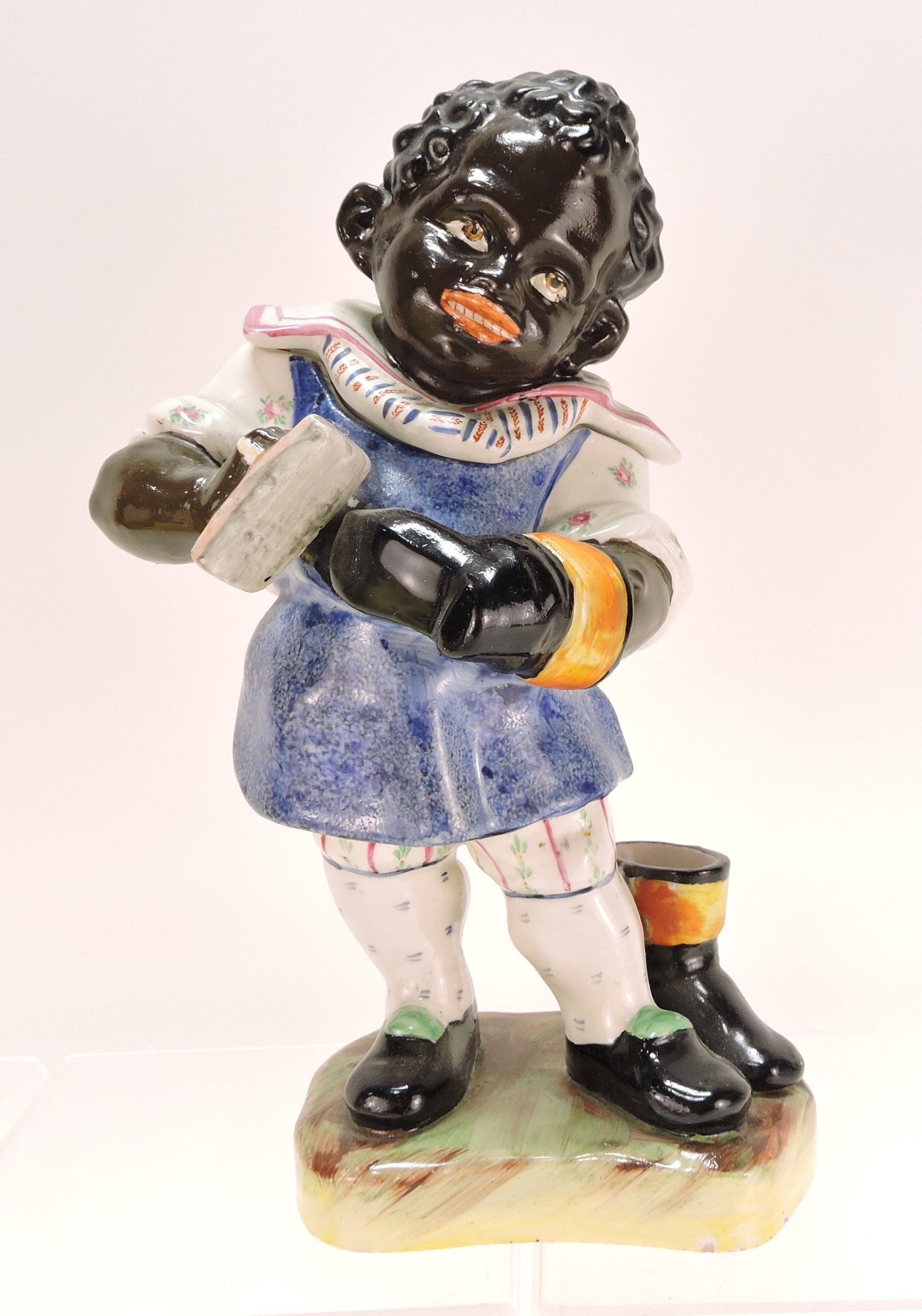 Staffordshire Black Americana shoe shine boy (1 of 1)