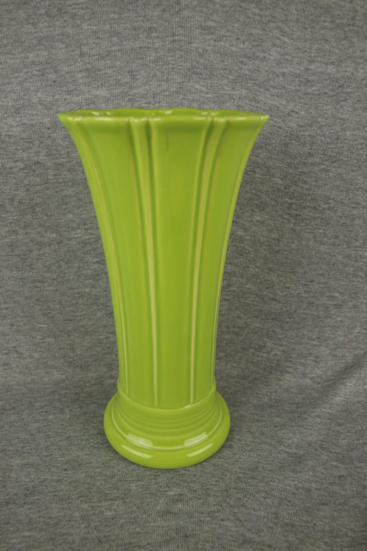 Fiesta Post 86 medium vase, chartreuse: Fiesta Post 86 medium vase, chartreuse