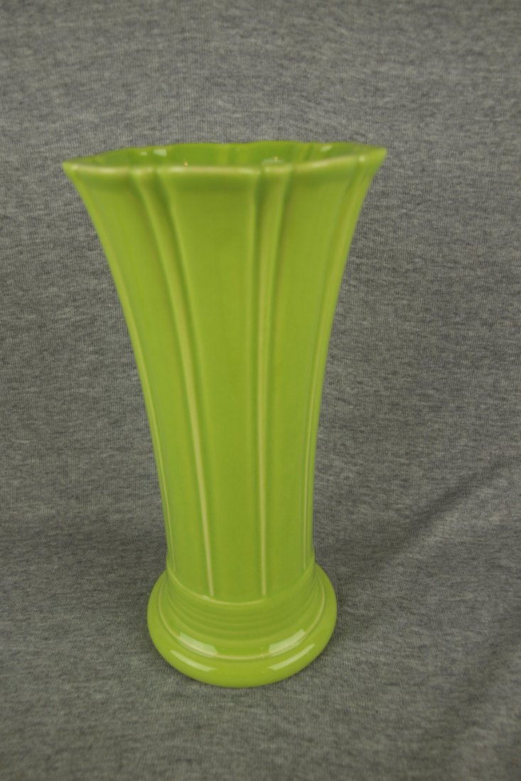Fiesta Post 86 medium vase, chartreuse: Fiesta Post 86 medium vase, chartreuse