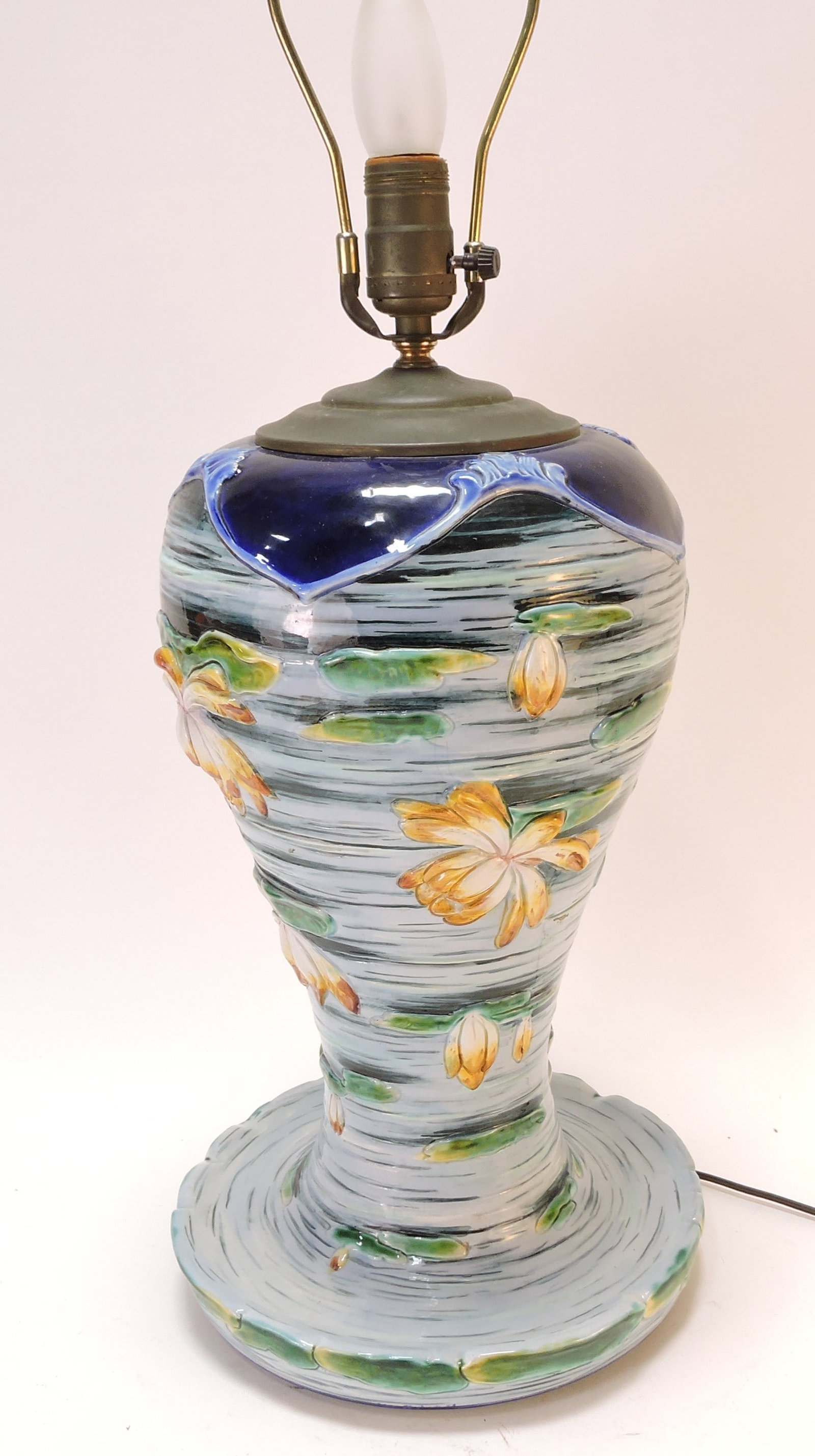 Majolica style contemporary table lamp, (1 of 1)