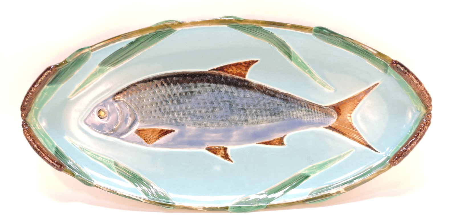 Holdcroft large majolica fish tray (1 of 2)