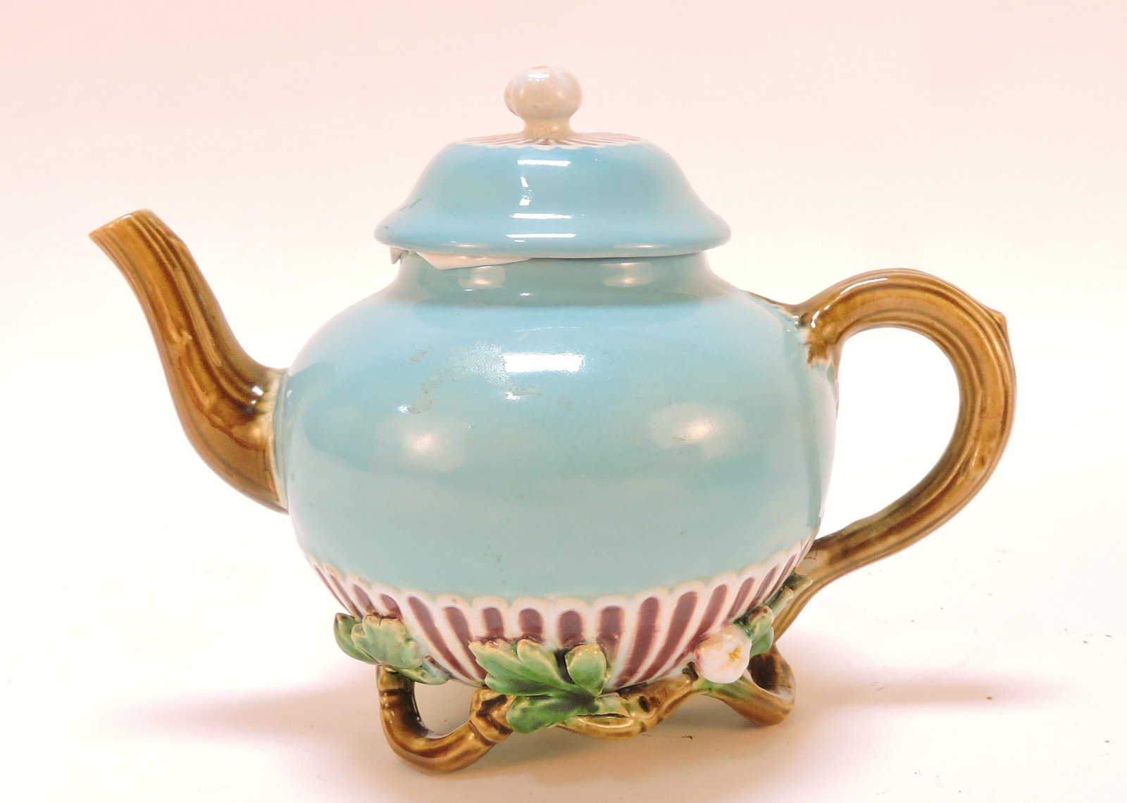 Minton rare majolica turquoise teapot: with vine and flower, blossom feet, 4 1/2"