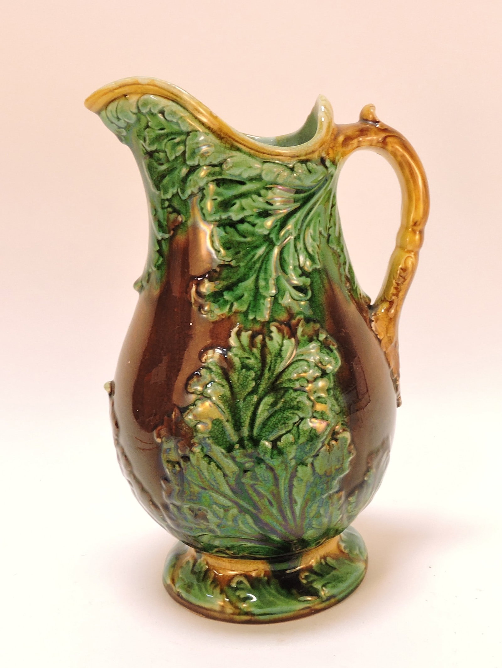 Wedgwood majolica pitcher, 10": .
