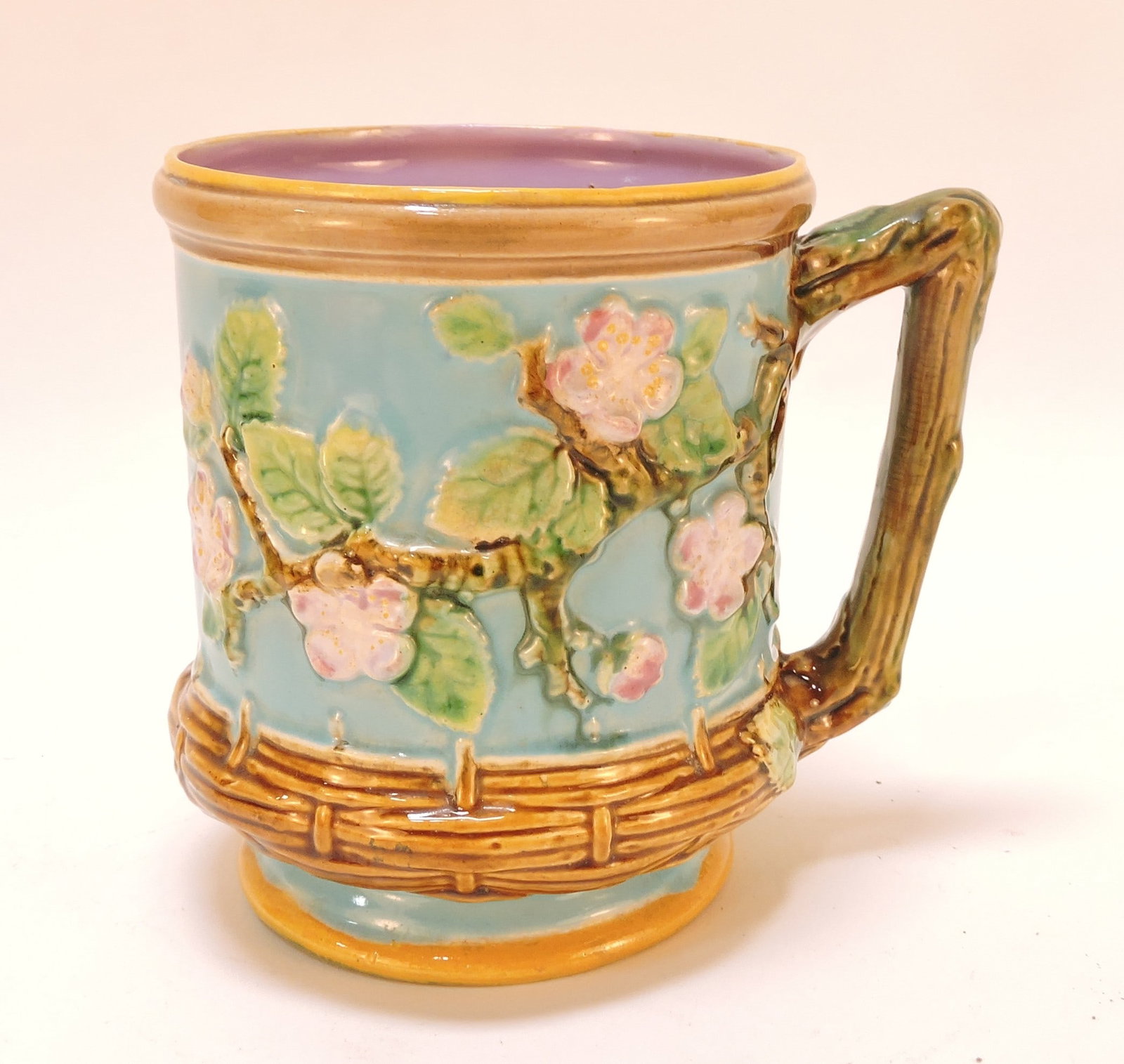 George Jones majolica turquoise apple (1 of 1)