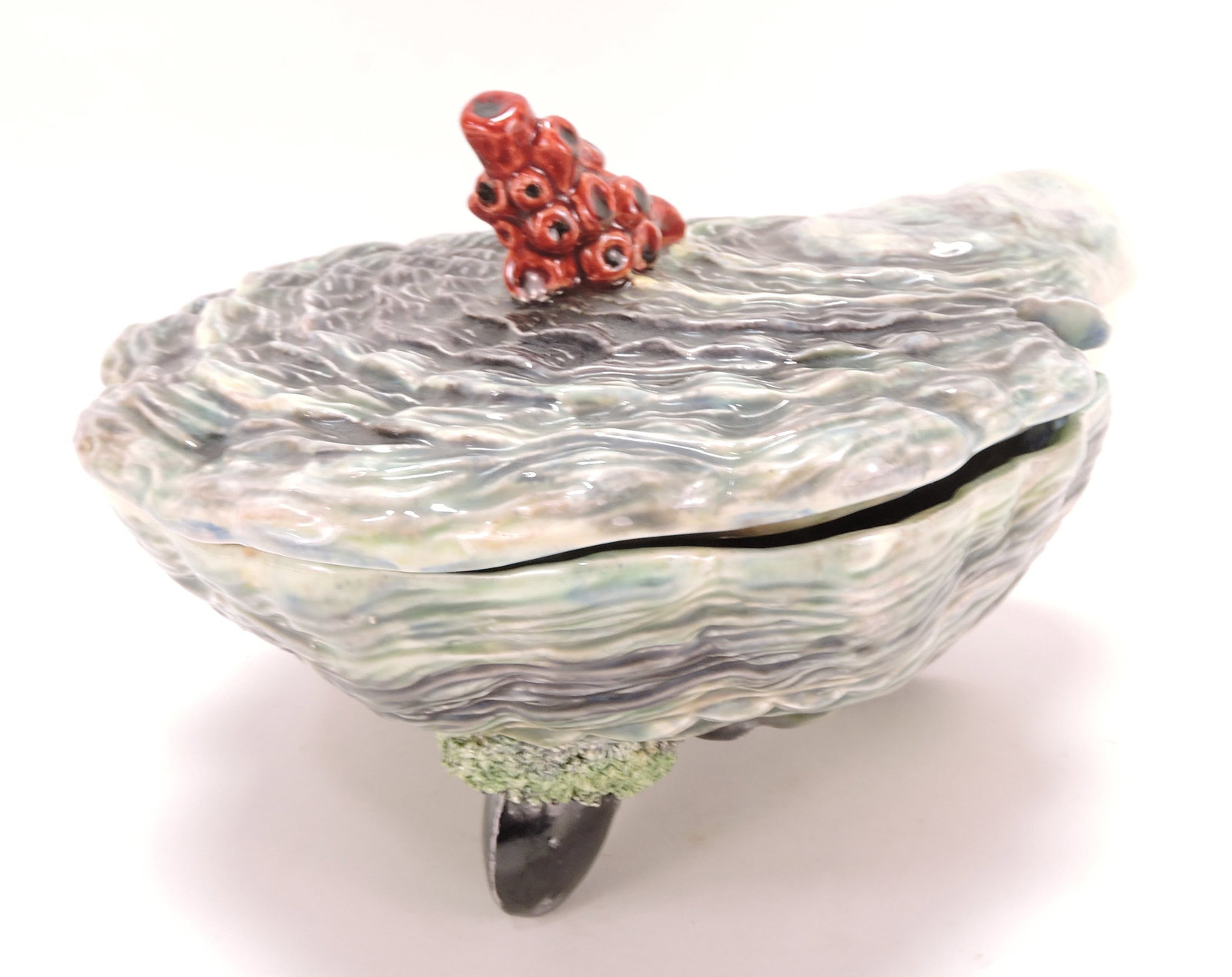 Contemporary Palissy style tureen,: 6"h, 9"w