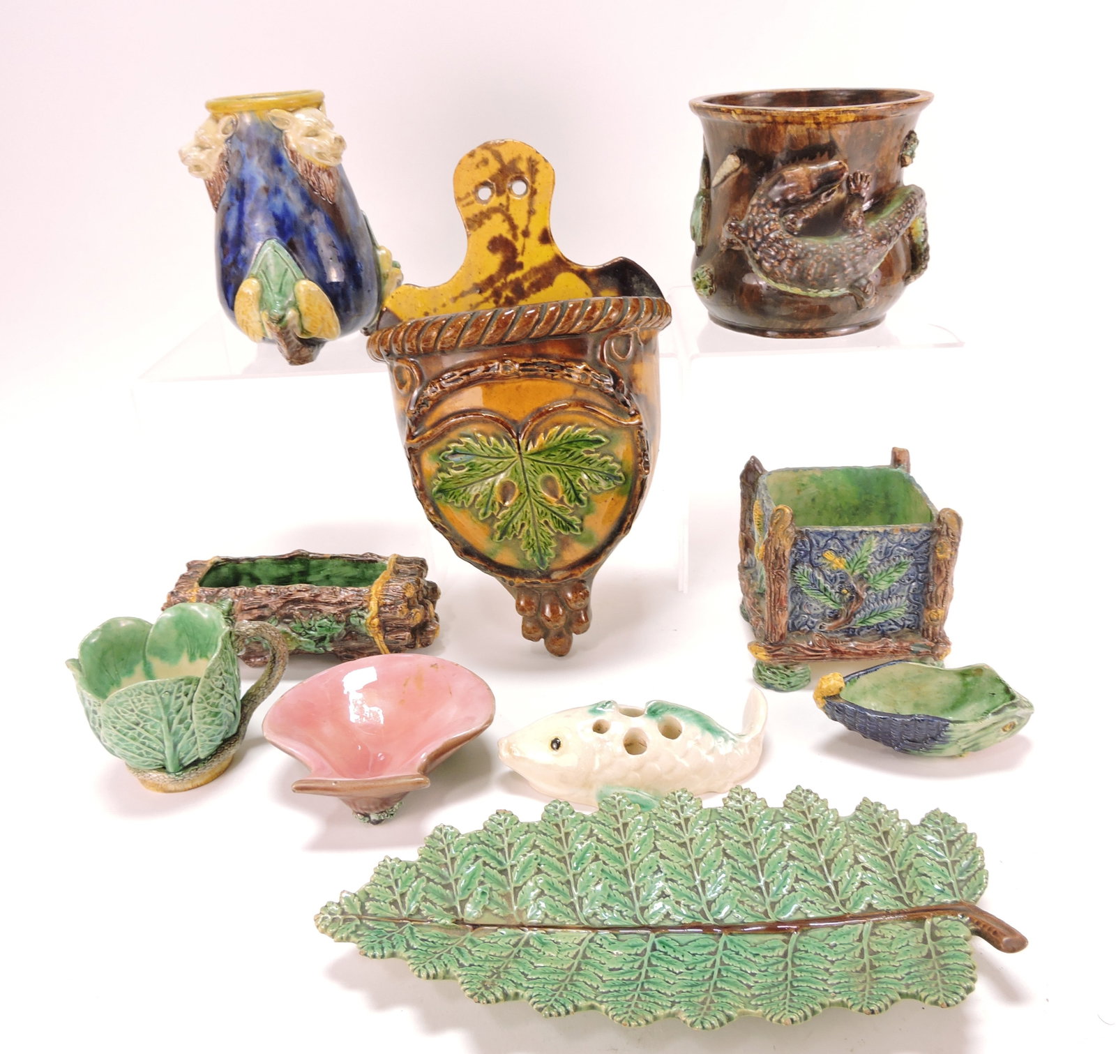 Palissy lot of 10 assorted items,: various condition