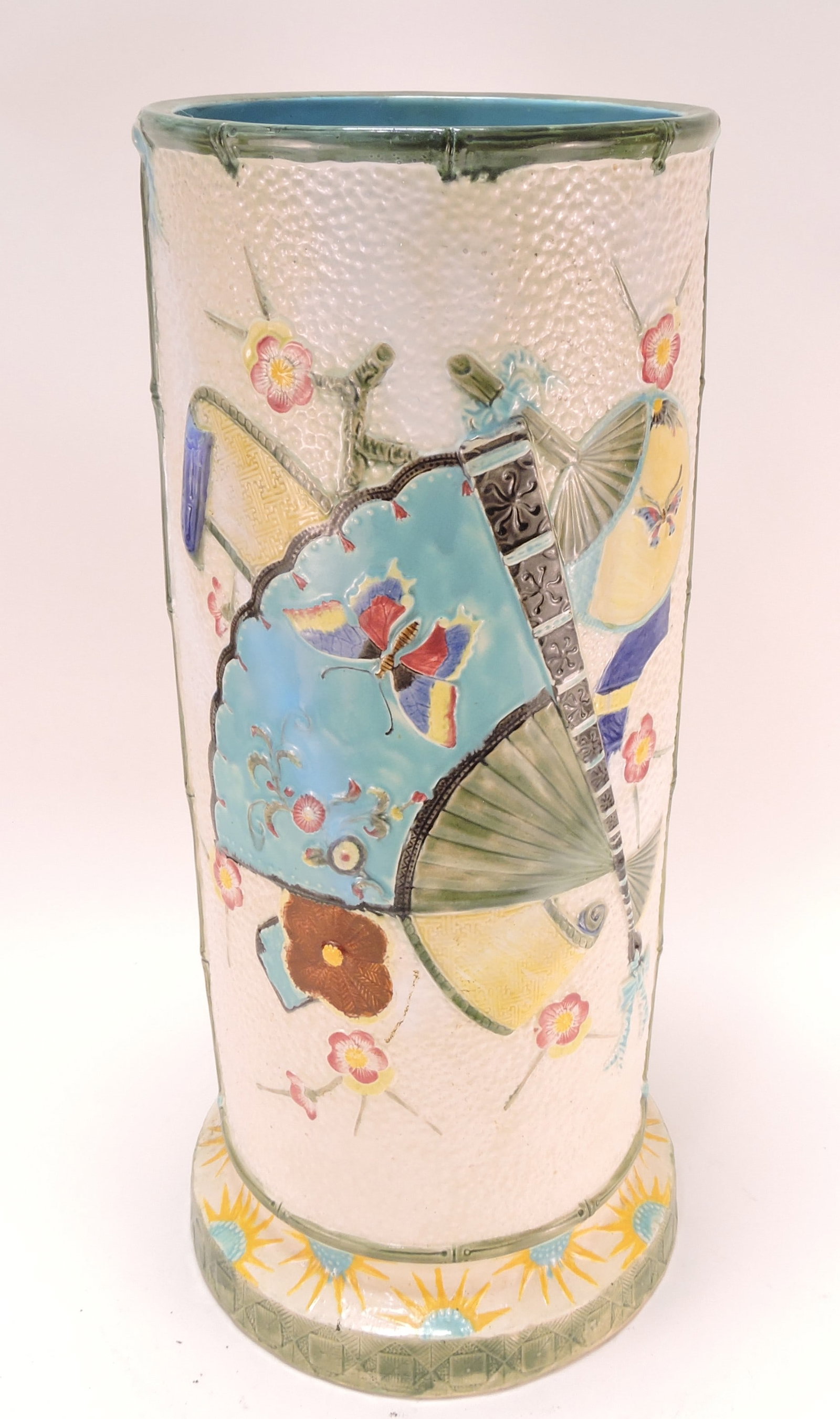 Fielding majolica fan and scroll umbrella (1 of 2)