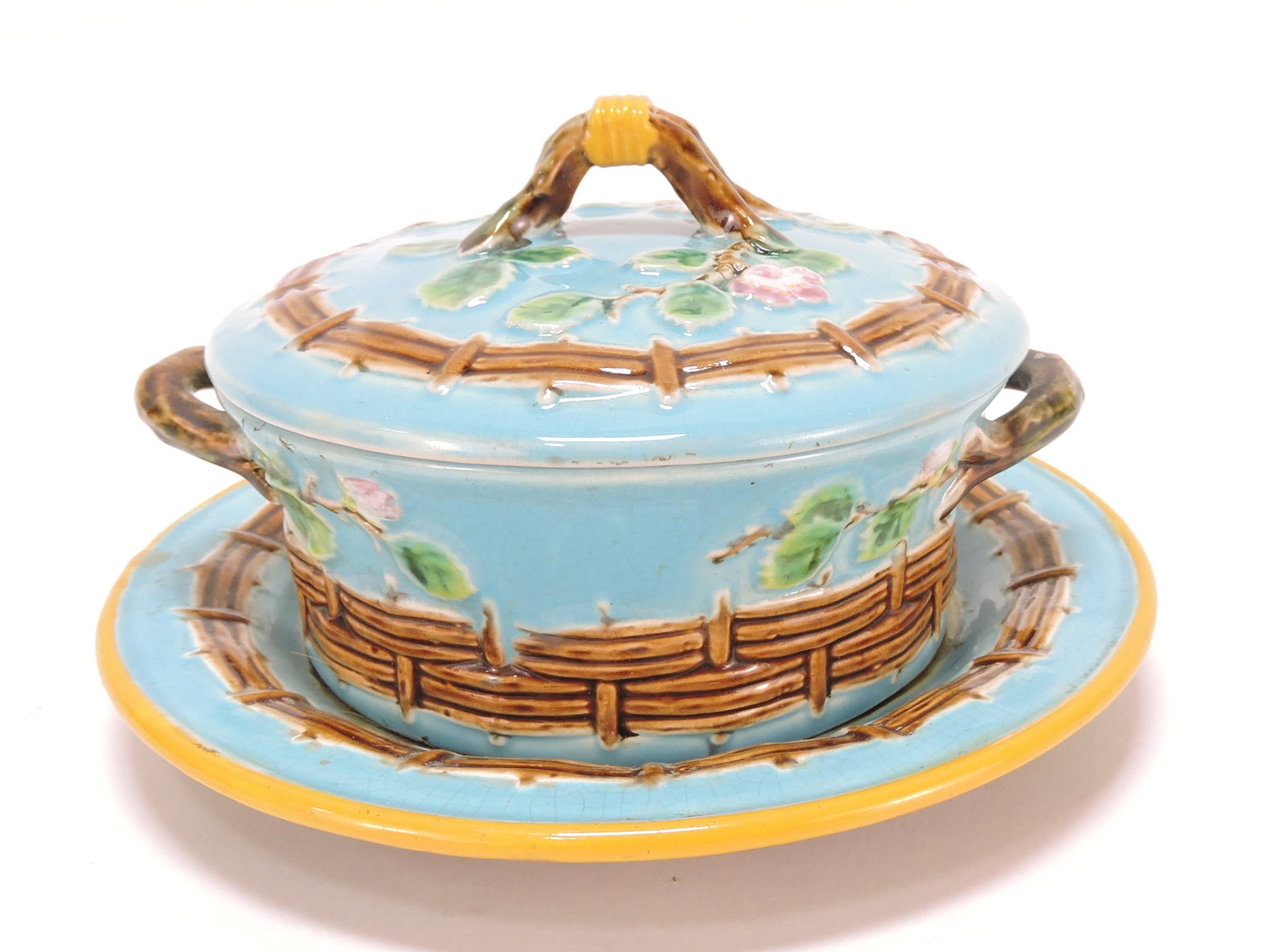 George Jones majolica circular three piece (1 of 3)