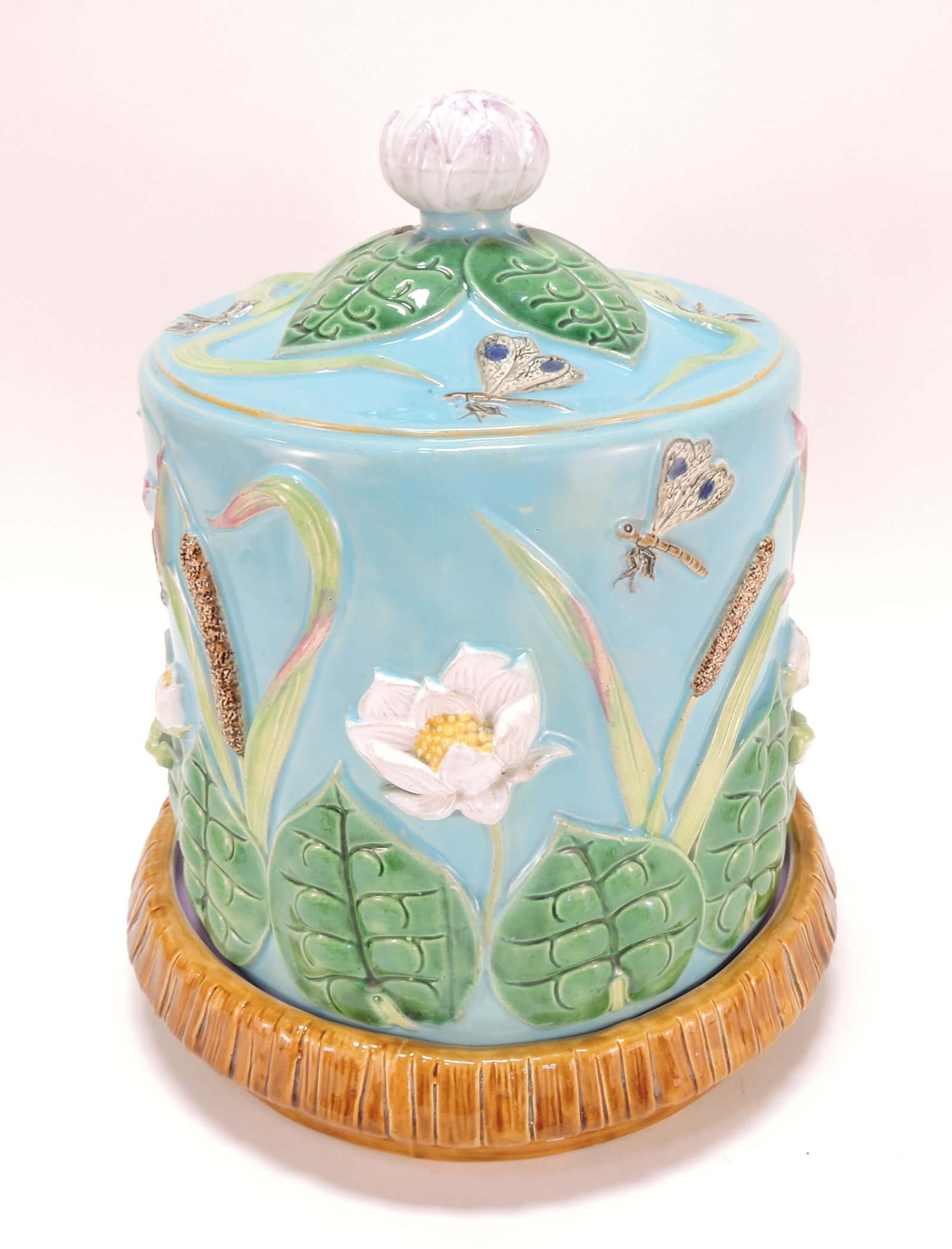 George Jones majolica water lily, (1 of 4)