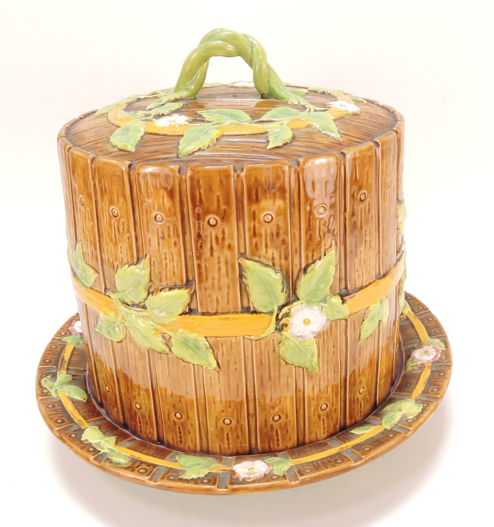 George Jones majolica picket fence (1 of 2)