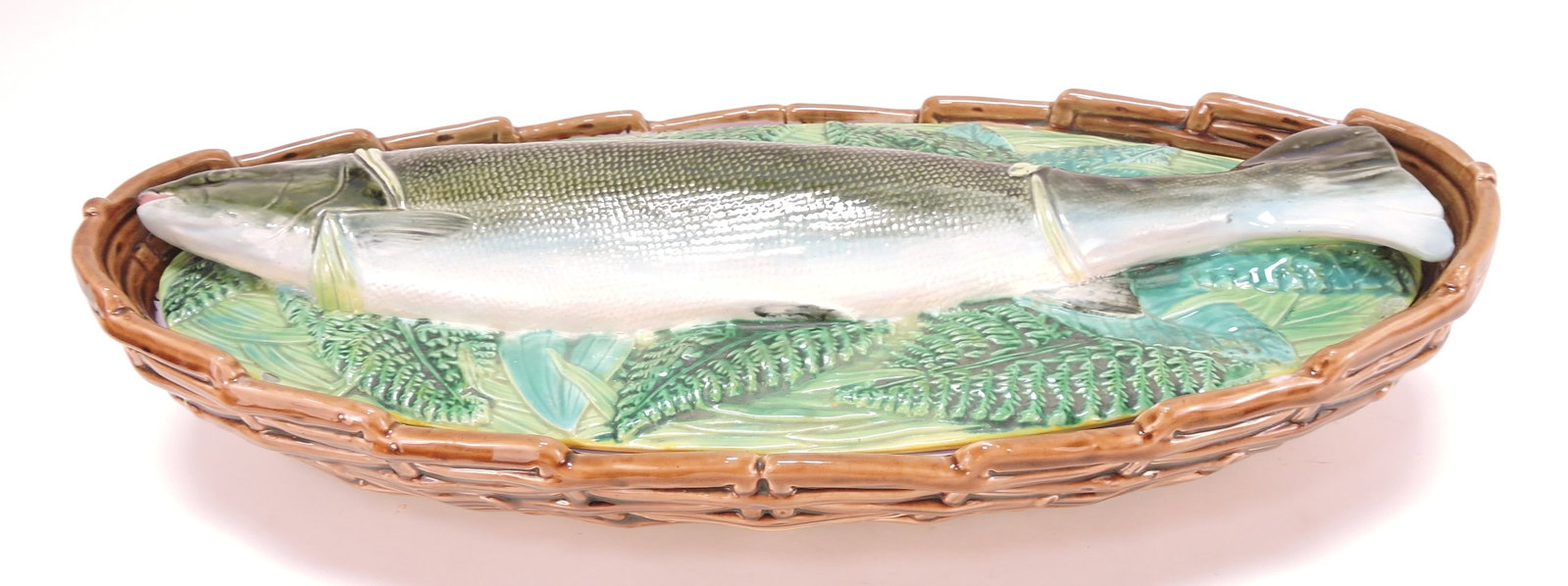 George Jones majolica fish tureen (1 of 4)
