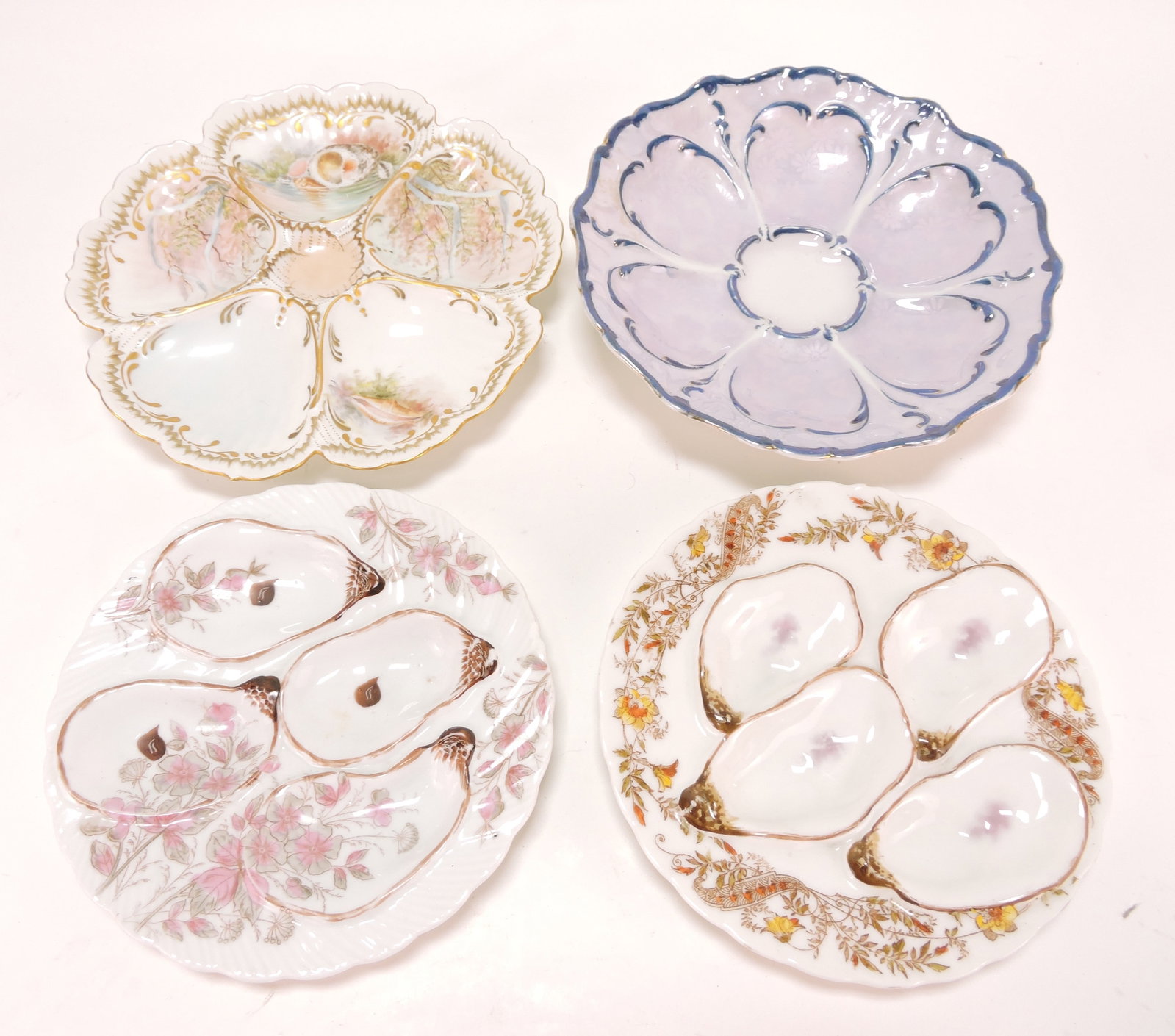 Porcelain lot of 4 oyster plates, (1 of 1)