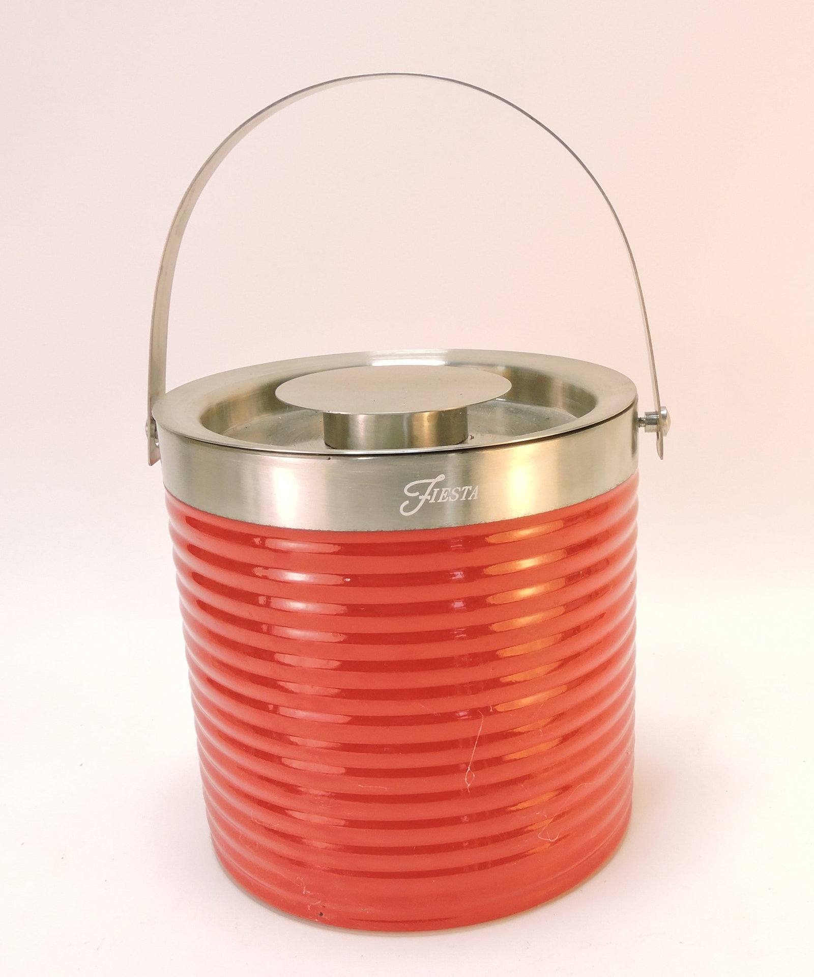 Fiesta Post 86 ice bucket: .