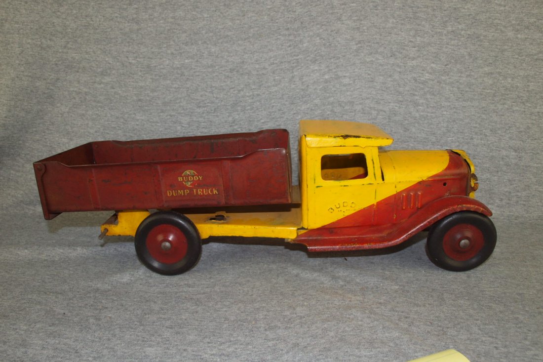 Buddy L pressed steel dump truck, 19 1/2": Buddy L pressed steel dump truck, 19 1/2"