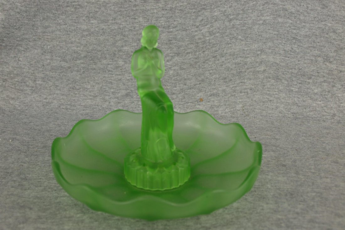 Cambridge green satin glass "Draped Lady" flower form: Cambridge green satin glass "Draped Lady" flower form console bowl