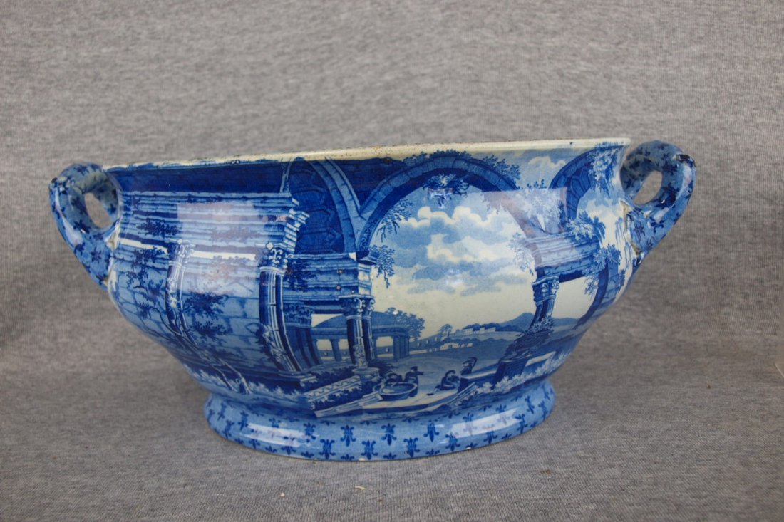 Spode "Ancient Rome" large tureen, 14 1/4"w, mior wear: Spode "Ancient Rome" large tureen, 14 1/4"w, mior wear to handle