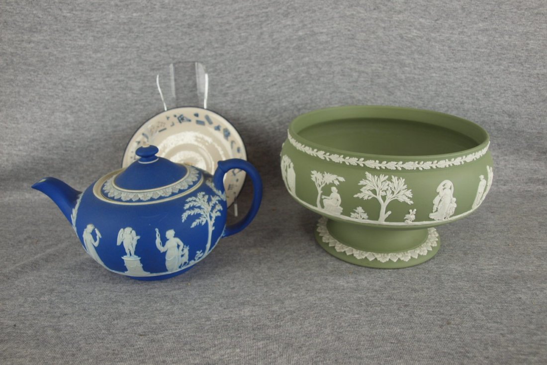 Wedgwood Jasperware cobalt teapot and green compote and: Wedgwood Jasperware cobalt teapot and green compote and Belleek saucer
