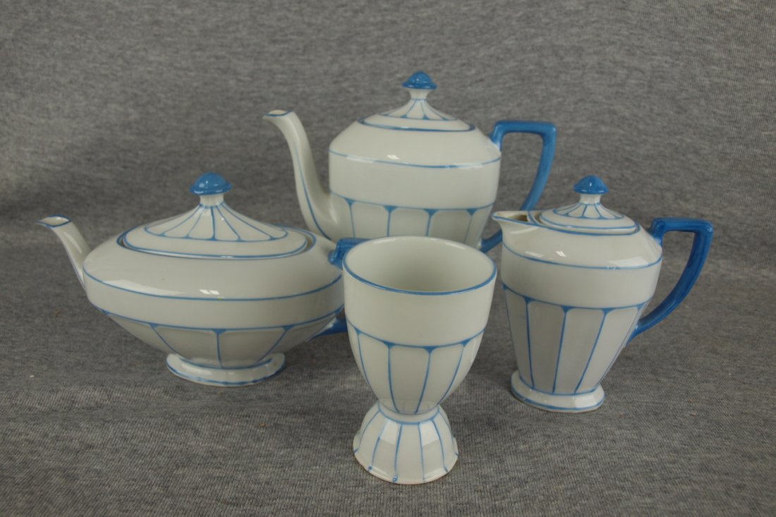 Czechaslovakia Victoria porcelain breakfast set with: Czechaslovakia Victoria porcelain breakfast set with teapot, coffee pot, creamer, egg cup, 2 bowls, 2 saucers and 4 plates