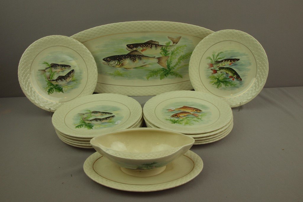 French Gien fish services with large 26 1/2" platter,: French Gien fish services with large 26 1/2" platter, sauce boat (rim chip) and 12-10" fish plates