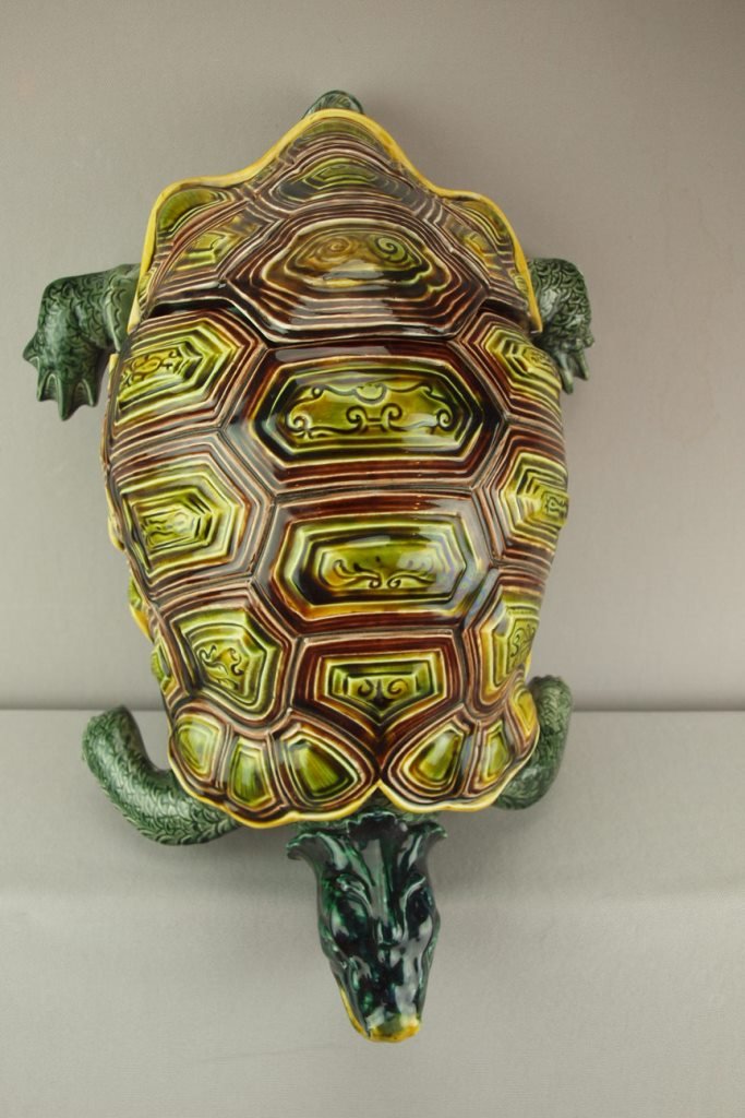 SARREGUEMINES majolica turtle lavabo, shape no. 913,: SARREGUEMINES majolica turtle lavabo, shape no. 913, 19"l, professional rim repair to lid