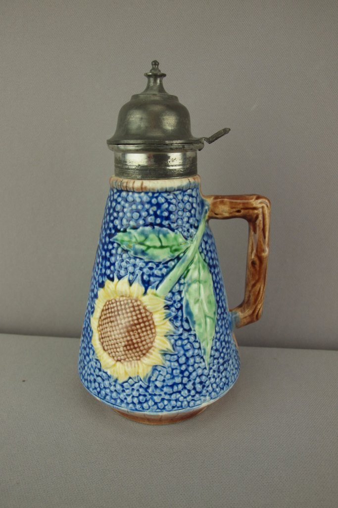 ETRUSCAN majolica cobalt sunflower syrup, 8", nice: ETRUSCAN majolica cobalt sunflower syrup, 8", nice color