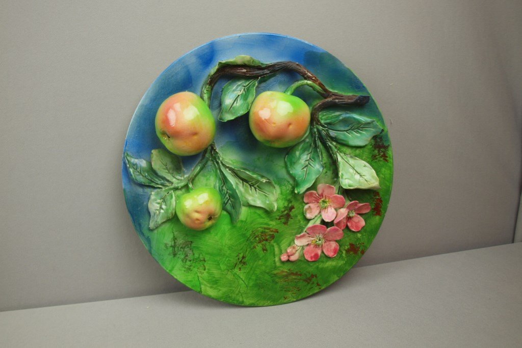 Longchamp French majolica wall plaque with apples and: Longchamp French majolica wall plaque with apples and blossoms, 12 1/2"