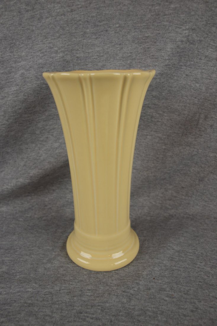 Fiesta Post 86 yellow medium vase: Fiesta Post 86 yellow medium vase