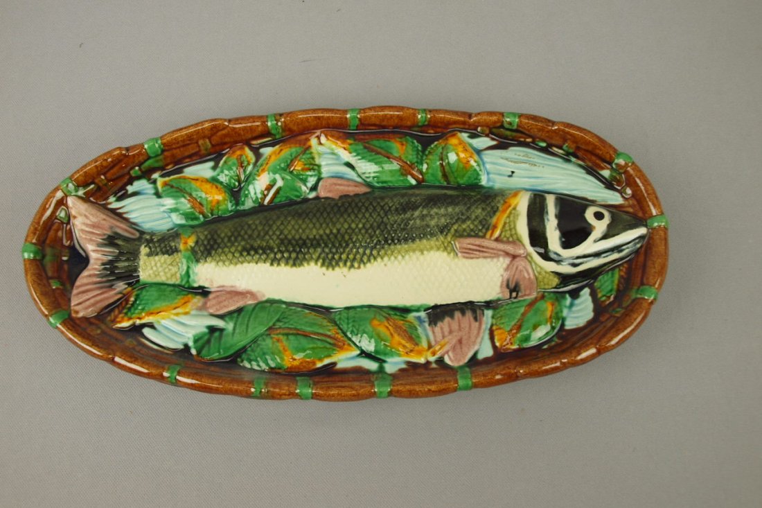 Contemporary Majolica fish on basket plaque, 14": Contemporary Majolica fish on basket plaque, 14"