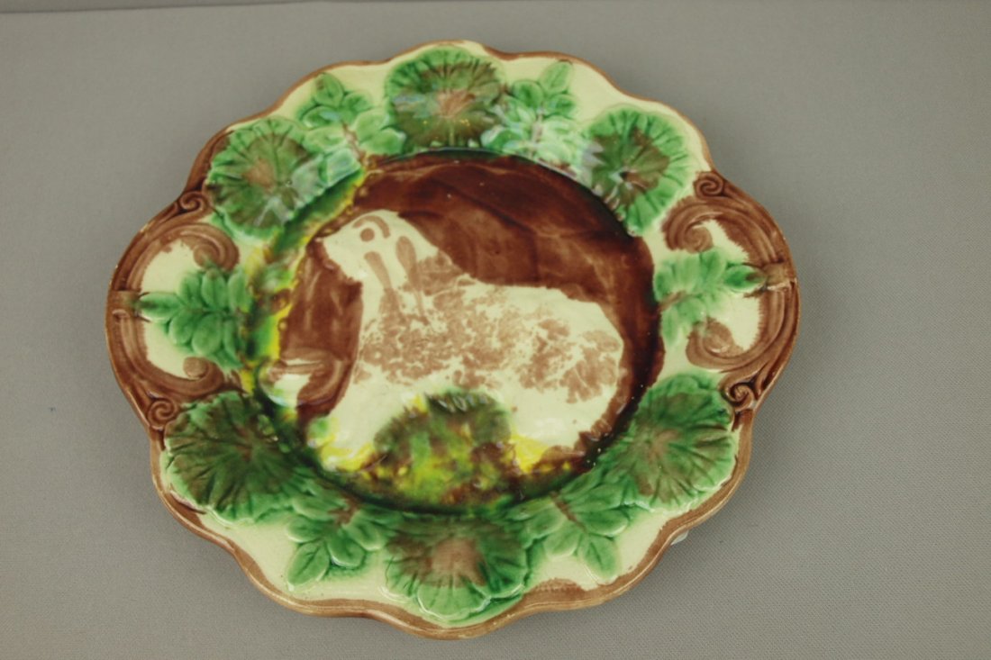 Majolica dog & doghouse platter 11": Majolica dog & doghouse platter 11"
