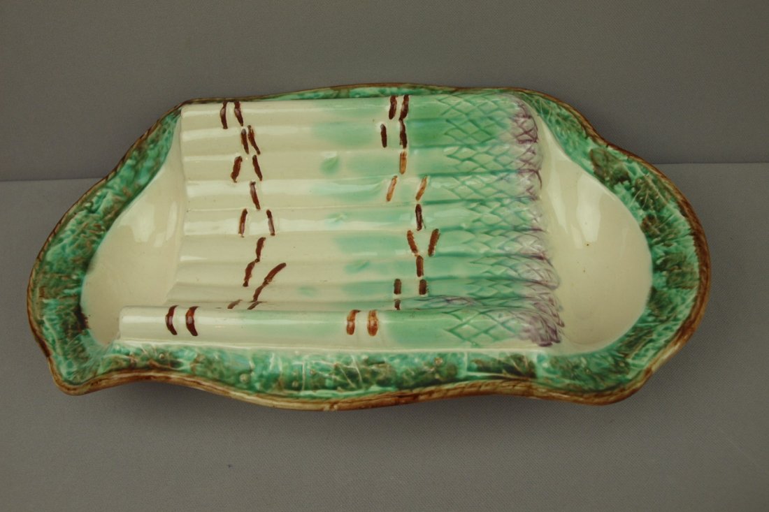 French Majolica asparagus server, 15", Longchamp: French Majolica asparagus server, 15", Longchamp