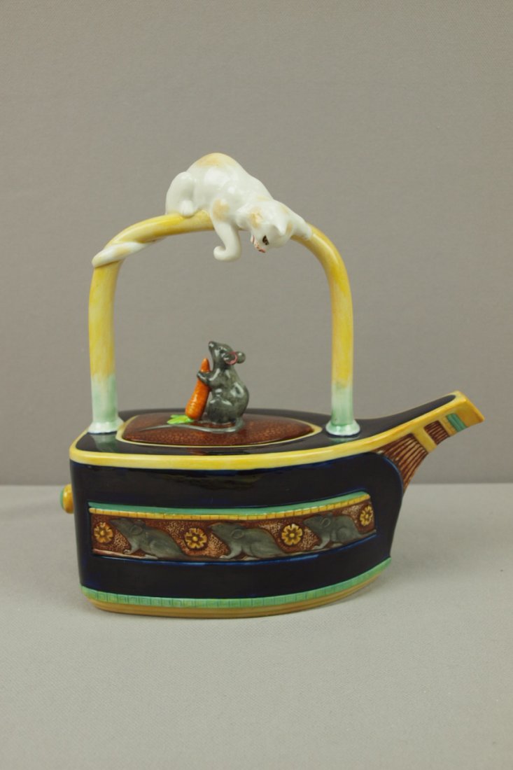 Royal Doulton Minton Archives flat iron teapot 8": Royal Doulton Minton Archives flat iron teapot 8"