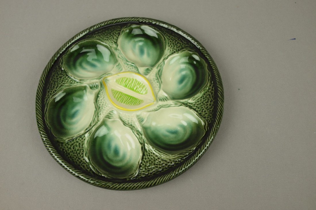 St Clement Majolica 6 well oyster plate with lemon: St Clement Majolica 6 well oyster plate with lemon center, 10"