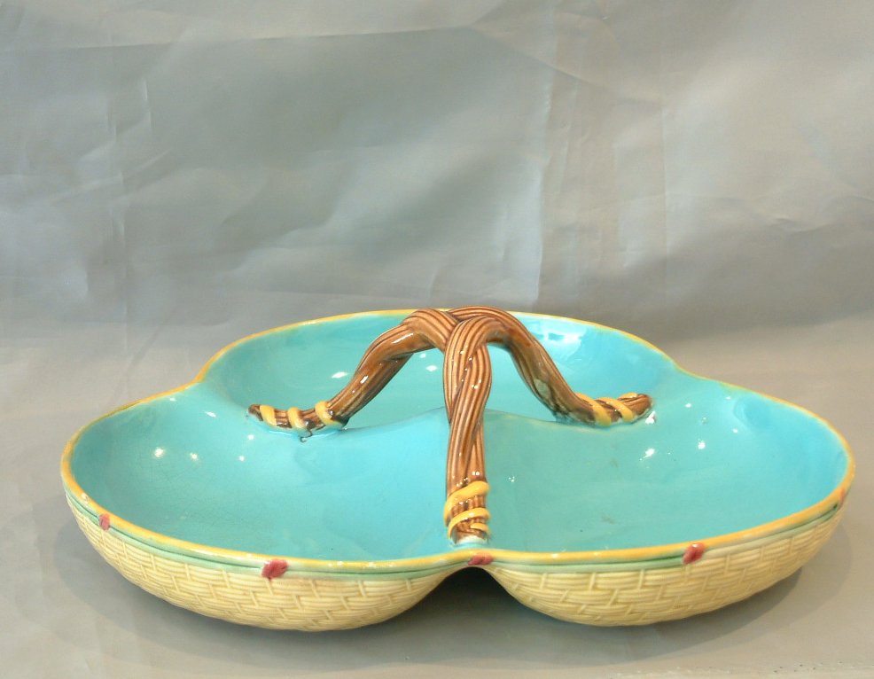 George Jones majolica triple division basket server: George Jones majolica triple division basket server, minor hairline