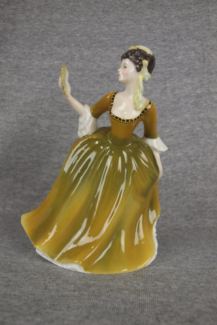 Royal Doulton lady figure "Simone" HN2378: Royal Doulton lady figure "Simone" HN2378