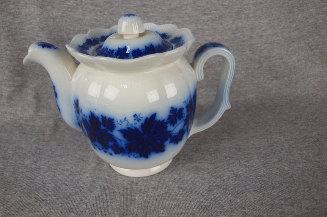 Sweden flow blue teapot, 6 1/2": Sweden flow blue teapot, 6 1/2"