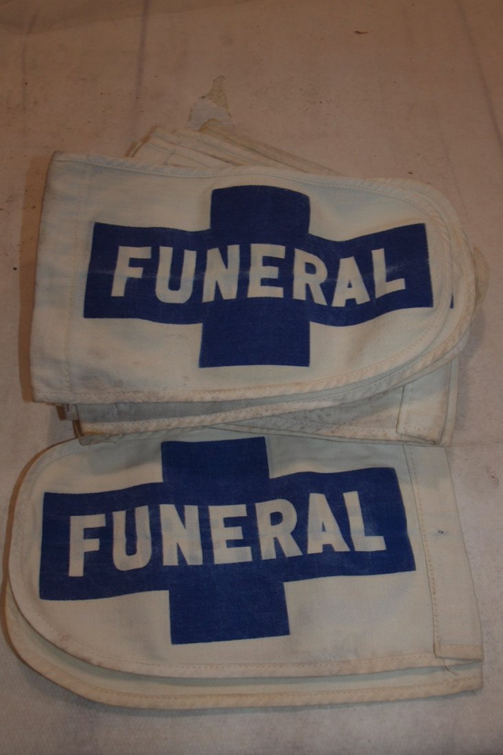 Vintage funeral parlor lot of 32 "Funeral" antenna: Vintage funeral parlor lot of 32 "Funeral" antenna flags