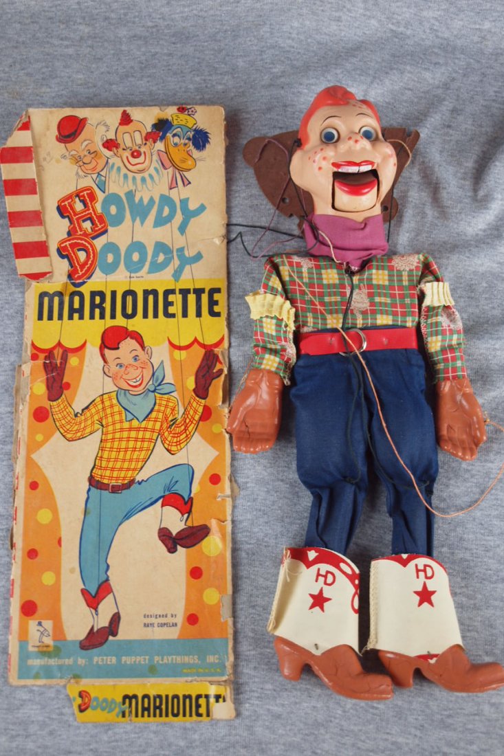 Howdy Doody Marionette puppet with box lid: Howdy Doody Marionette puppet with box lid