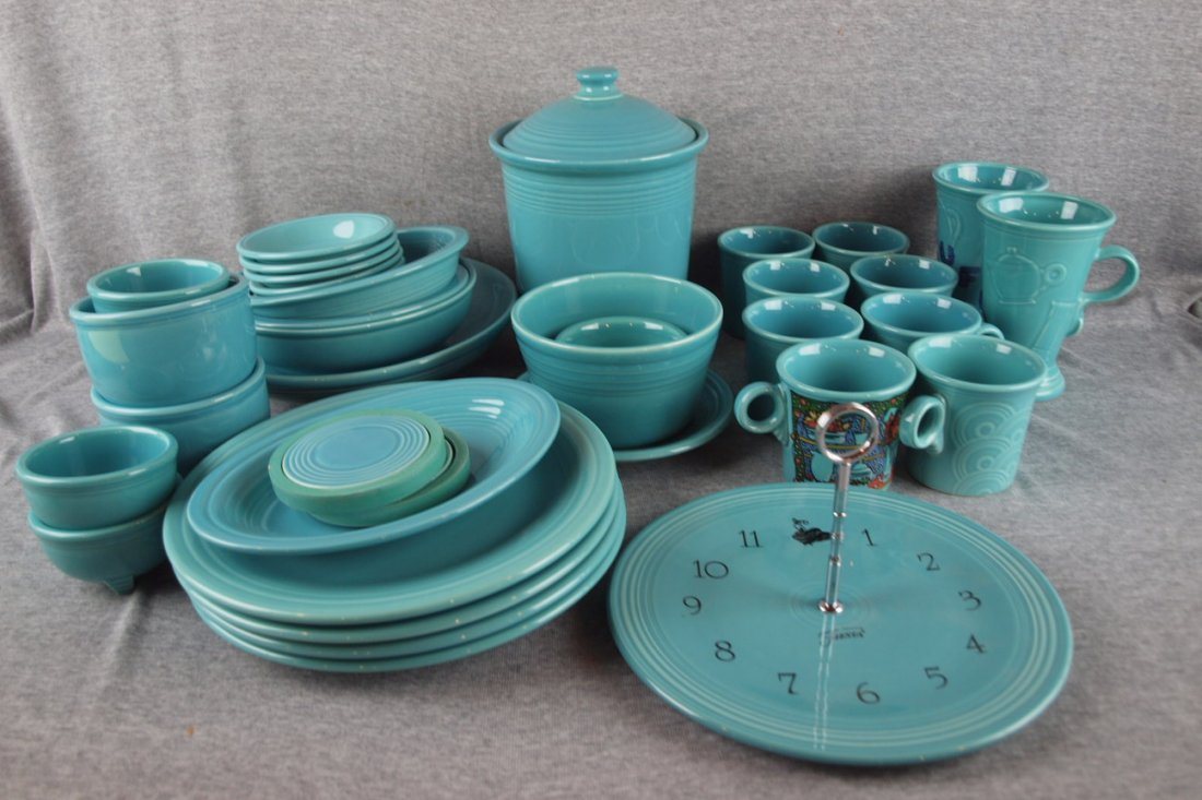 Fiesta post 86 turquoise lot of 41 pcs: Fiesta post 86 turquoise lot of 41 pcs