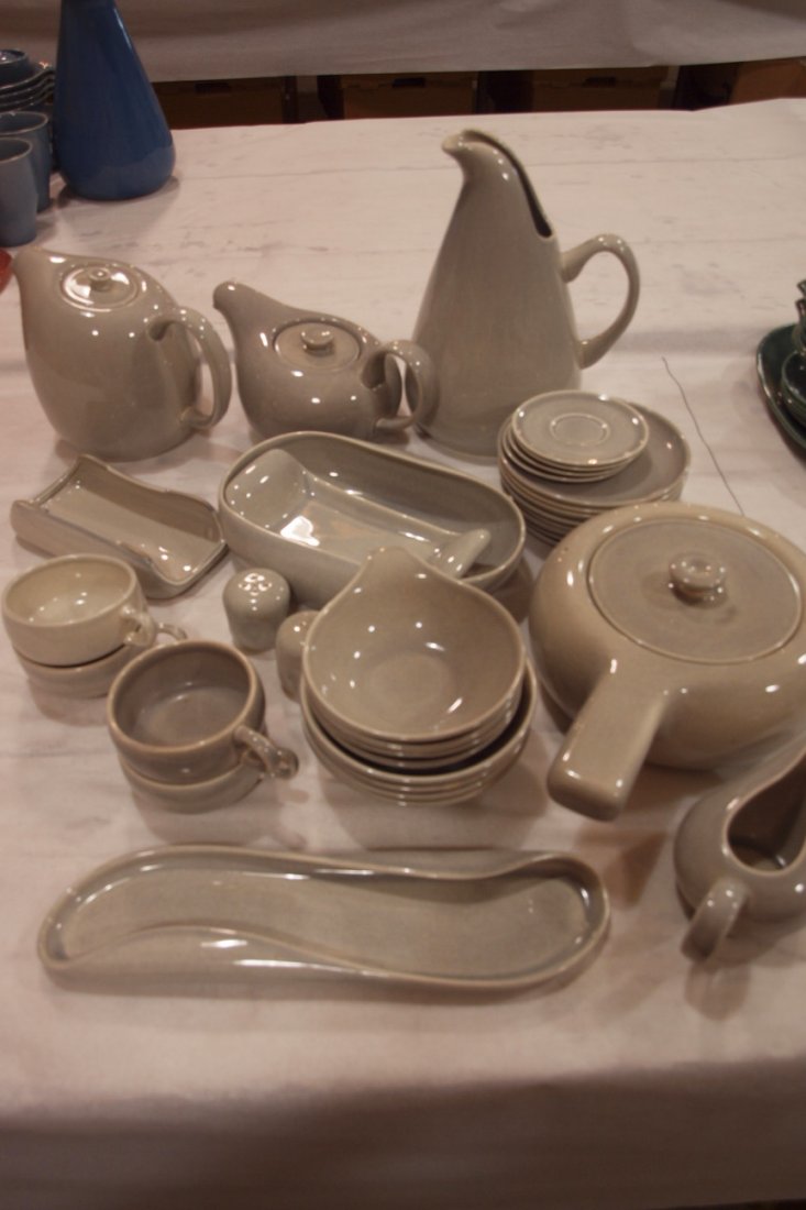 Russel Wright gray lot of 48 pcs: Russel Wright gray lot of 48 pcs