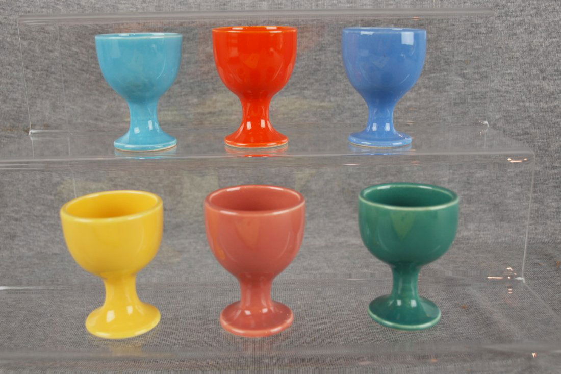 Harlequin lot of 6 single egg cups: Harlequin lot of 6 single egg cups