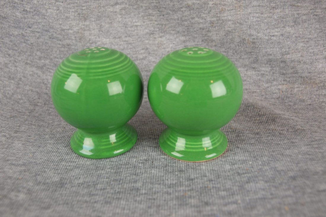 Fiesta salt & pepper, medium green: Fiesta salt & pepper, medium green