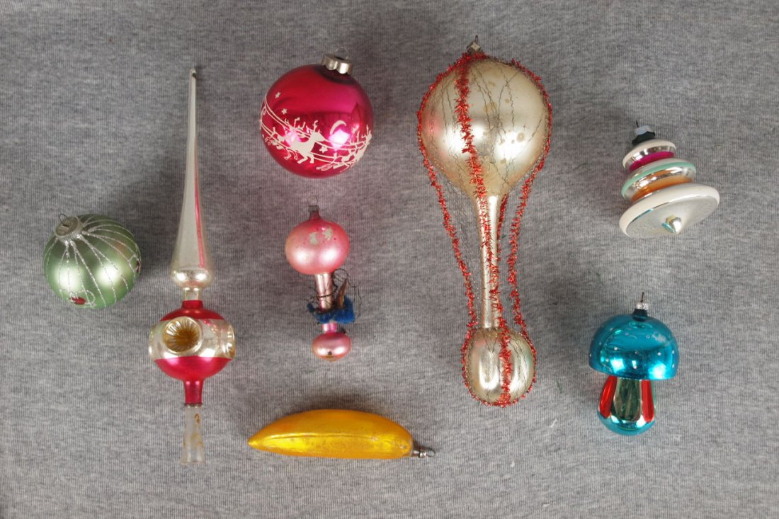 Lot of 8 early Christmas ornaments: Lot of 8 early Christmas ornaments