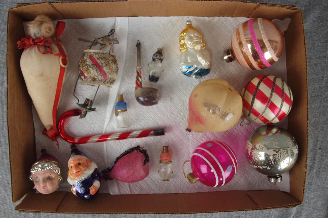 Lot of 15 early Christmas ornaments: Lot of 15 early Christmas ornaments