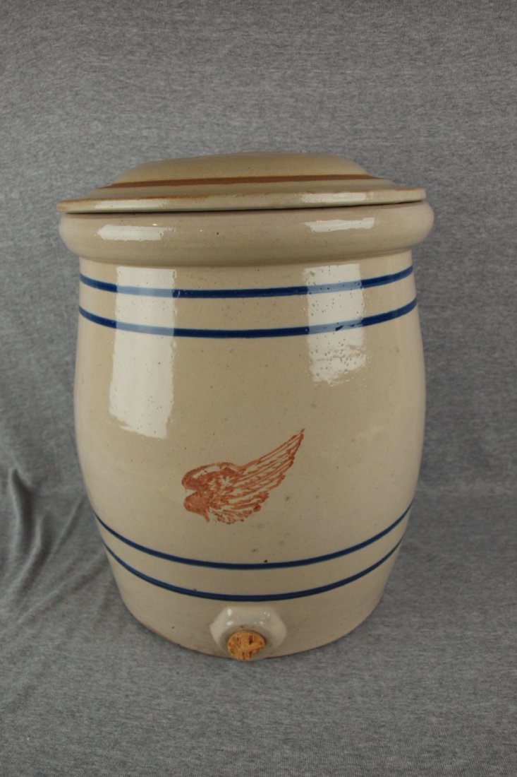 Red Wing stoneware water cooler with replaced lid (hair: Red Wing stoneware water cooler with replaced lid (hairline to lid)